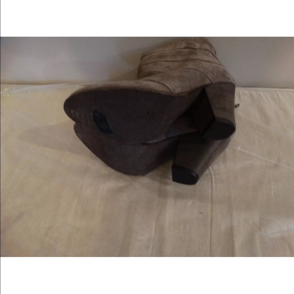 Steve Madden Suede Leather Boots Size 10 - Picture 4 of 4